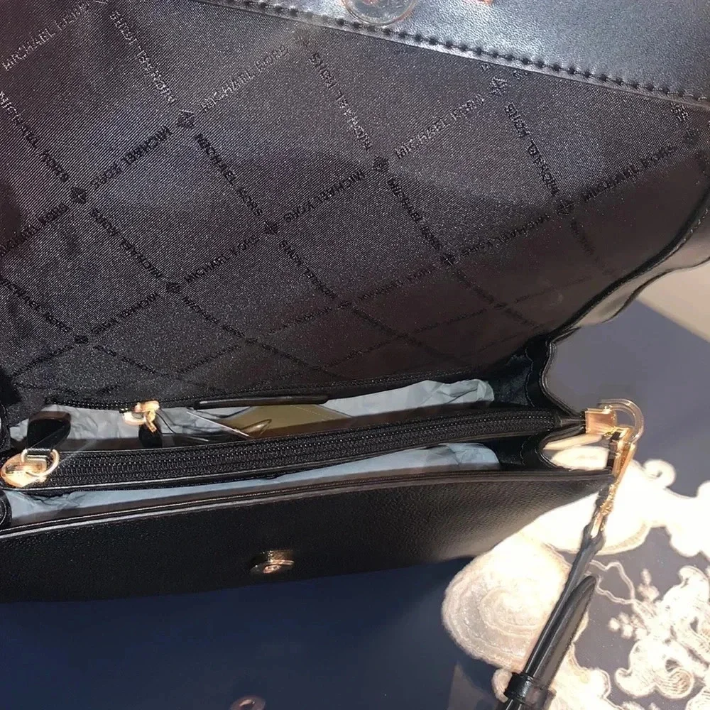 MICHAEL KORS Mott Leather Crossbody Handbag